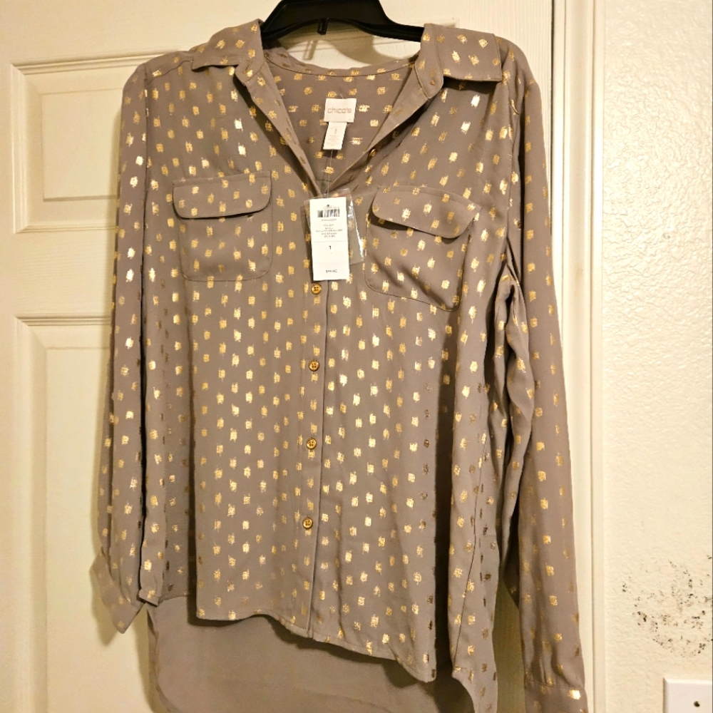 Chico's Size 1 long sleeve button up blouse